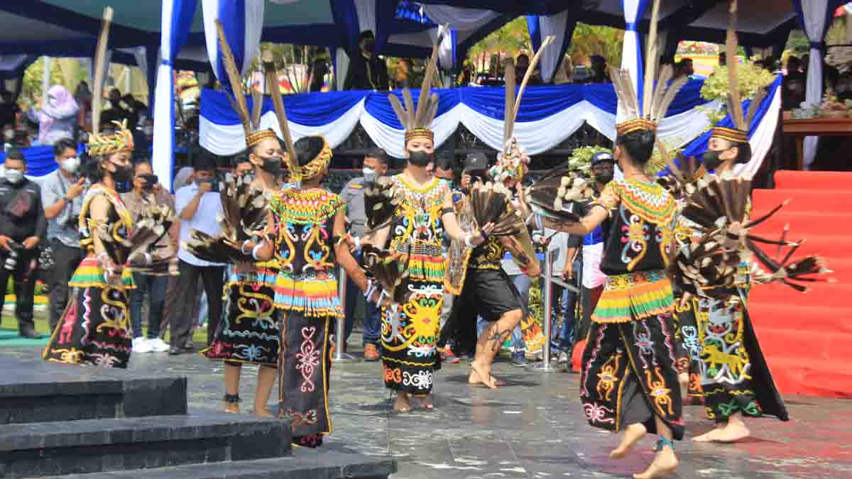 Semarakkan HUT ke 22 Kutim, 100 Pelajar Tampilkan Tarian Nusantara